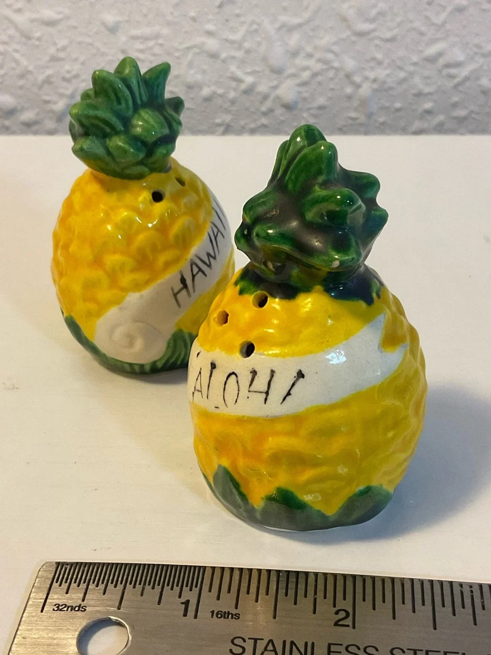 Pineapple Shakers Vintage Aloha Hawaii Salt & Pepper Shakers